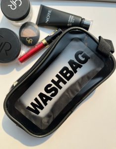 واش بگ مسافرتی سایز متوسط washbag فروشگاه برایاشاپ